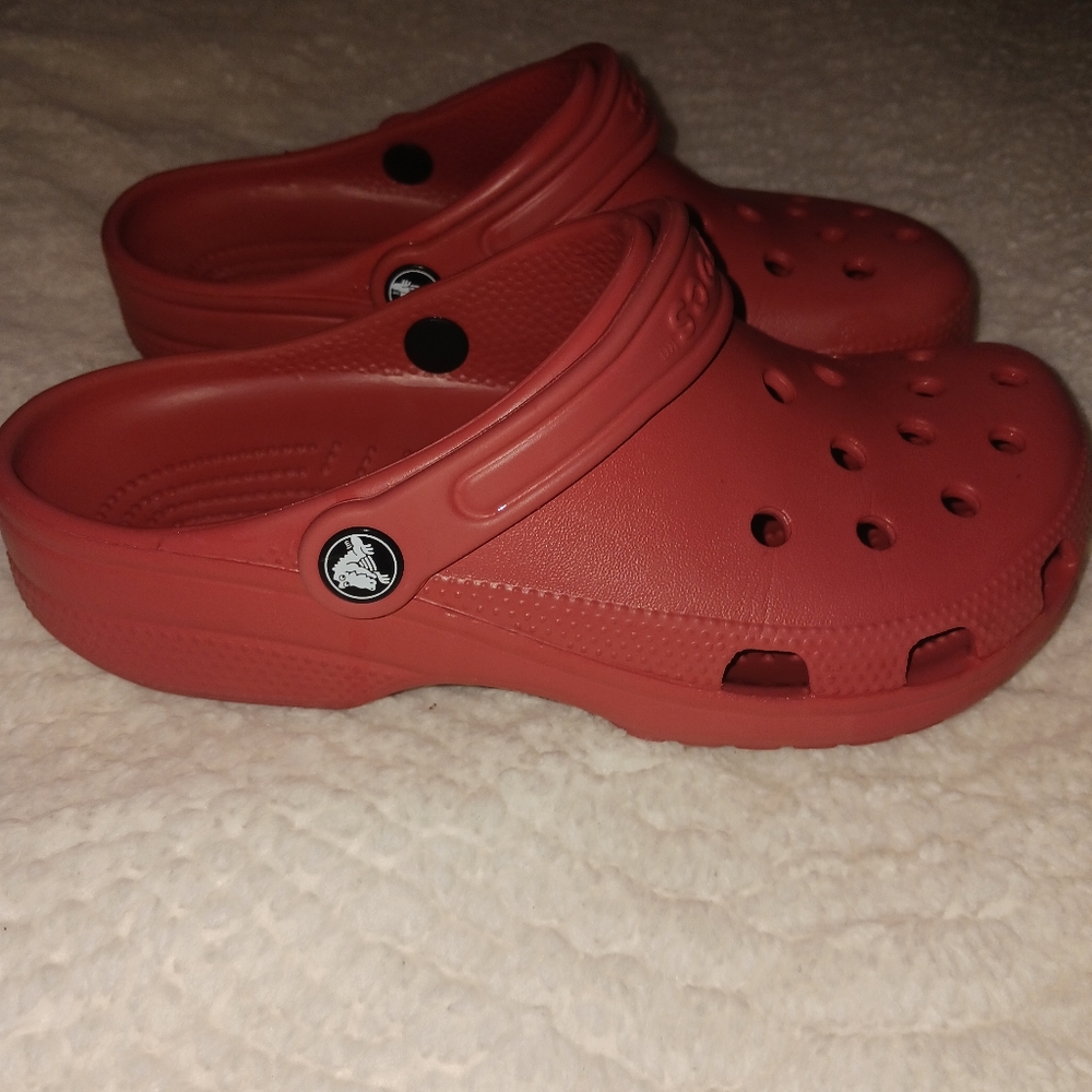 Red/pinkish Clogs